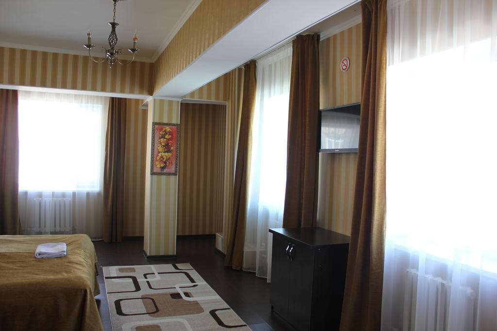 Home Hotel Astana Chambre photo