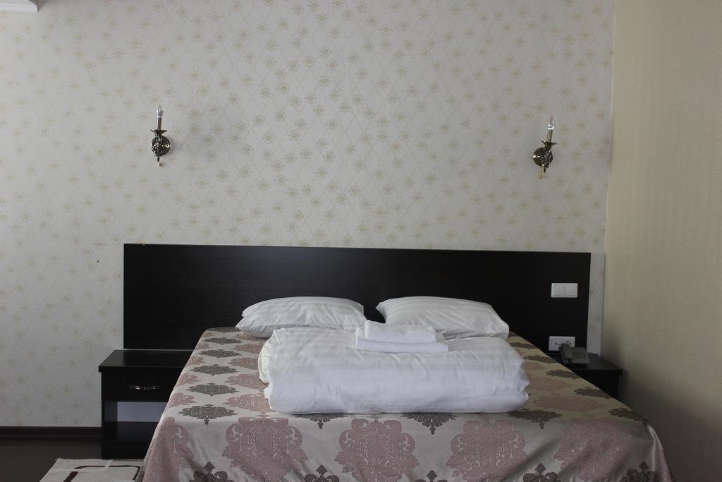 Home Hotel Astana Chambre photo