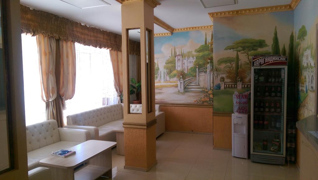 Home Hotel Astana Extérieur photo