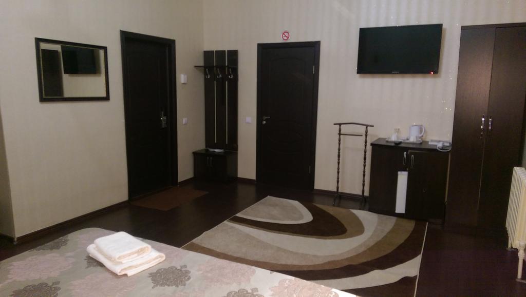Home Hotel Astana Extérieur photo