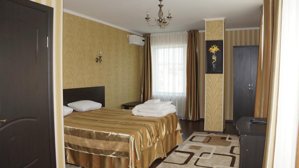 Home Hotel Astana Extérieur photo