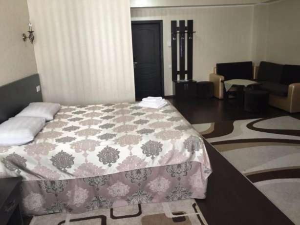 Home Hotel Astana Extérieur photo